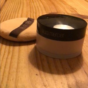 Laura Mercier translucent 1.OZ